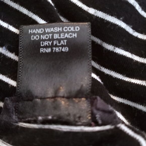 WETSEAL BLACK & WHITE STRIPE DRESS SZ.M GUC - Picture 6 of 7